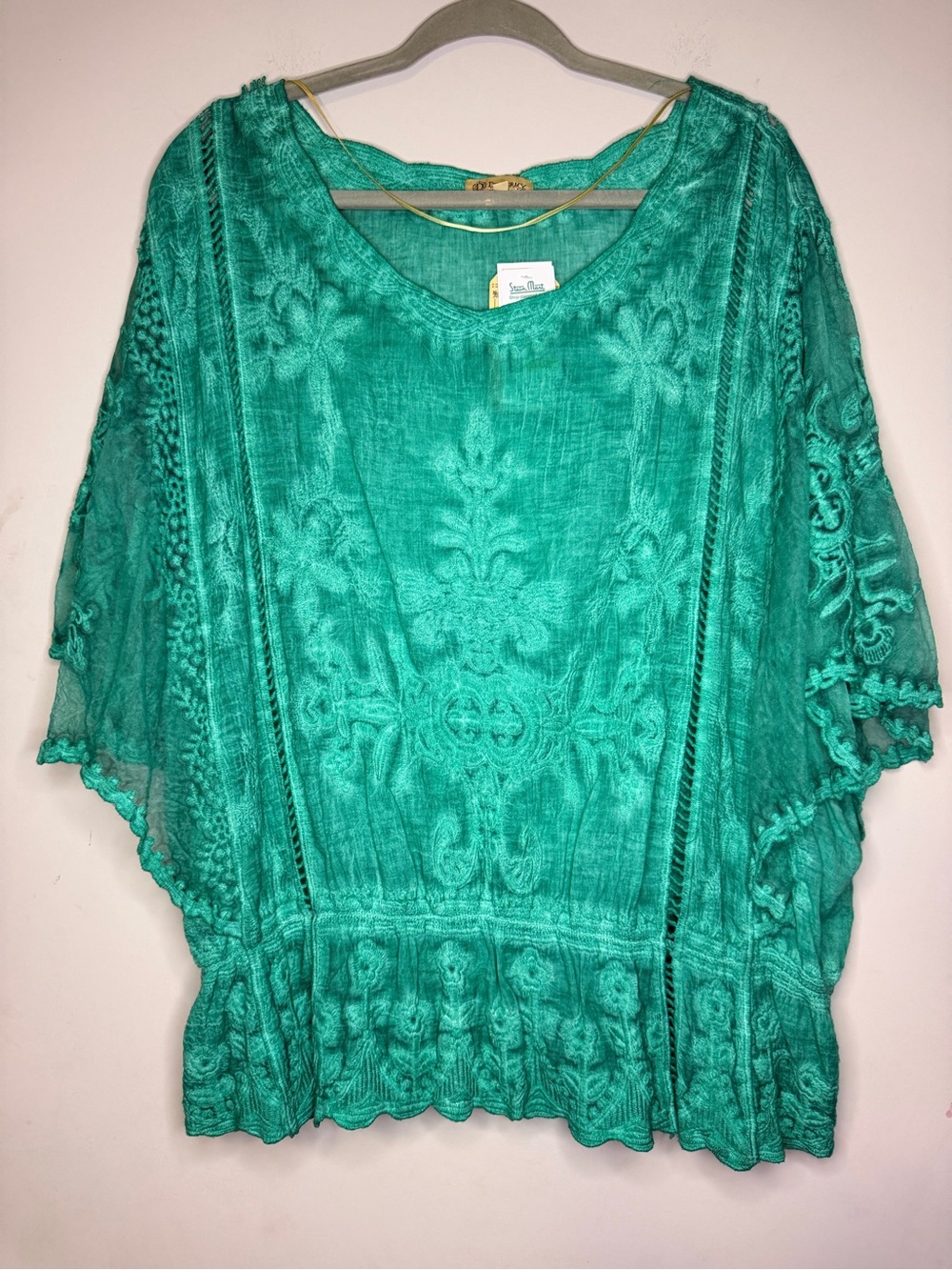 NWT Democracy Womens 2x Emerald Green Embroidered Top